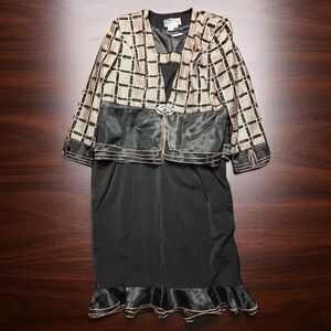BEN MARC INTERNATIONAL Elegant Black and Gold Dress With Jacket.Size 20.